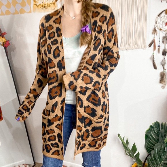 Alison Andrews NWT Animal Print Sweater Cardigan Size Large - Picture 4 of 10